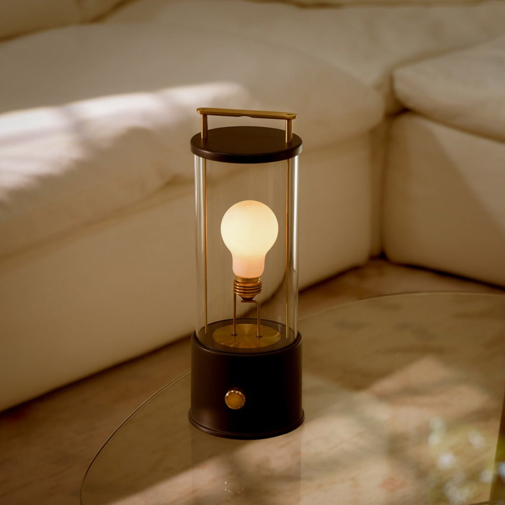 Portable Table Lamp in Hackles Black