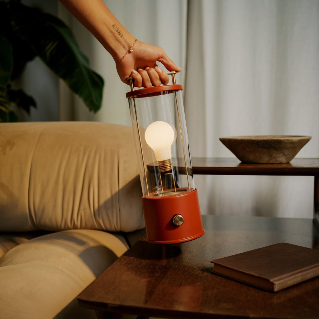 ace The Muse 2.0 Portable Lamp – Pomona Red
