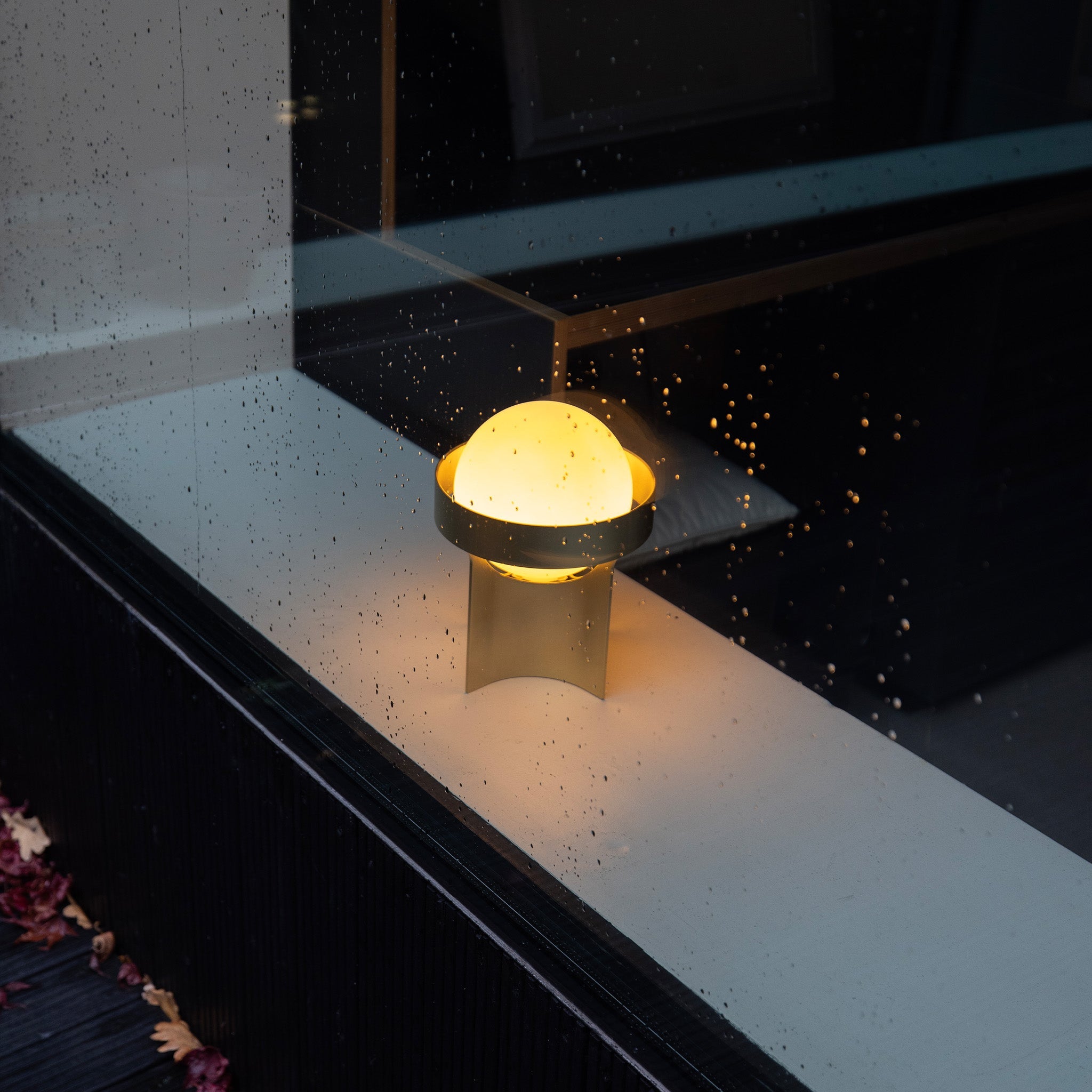 ace Loop Table Lamp in Gold with Sphere IV LED Bulb