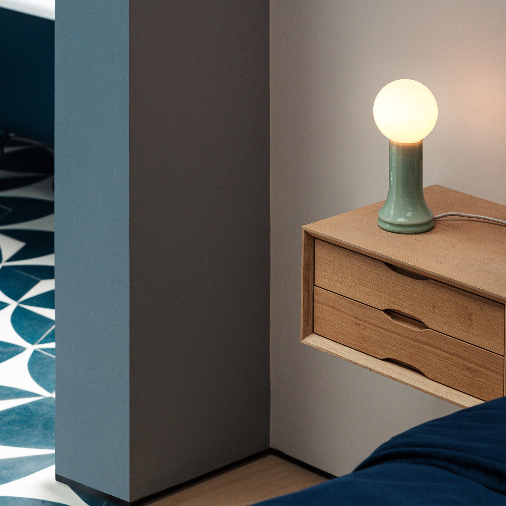Shore Table Lamp in Sea Green – Recycled Glass, Dimmable LED