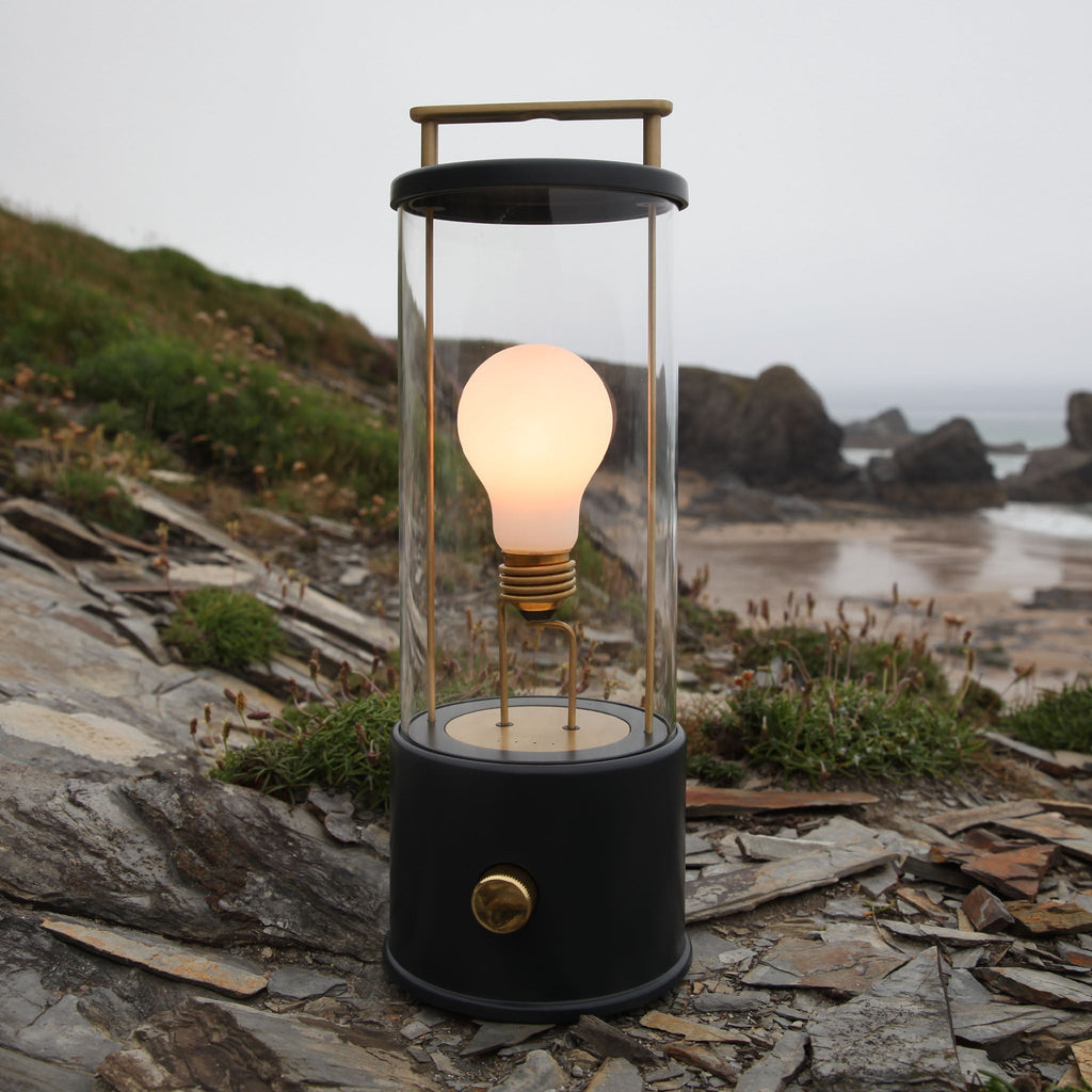 ace The Muse Portable Lamp – Hackles Black