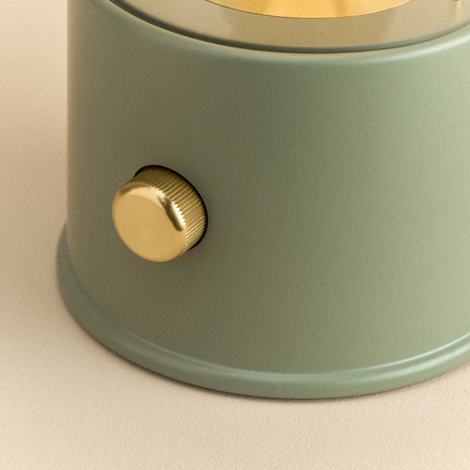 Ace Muse 2.0 Portable Lantern – Pleasure Garden Green